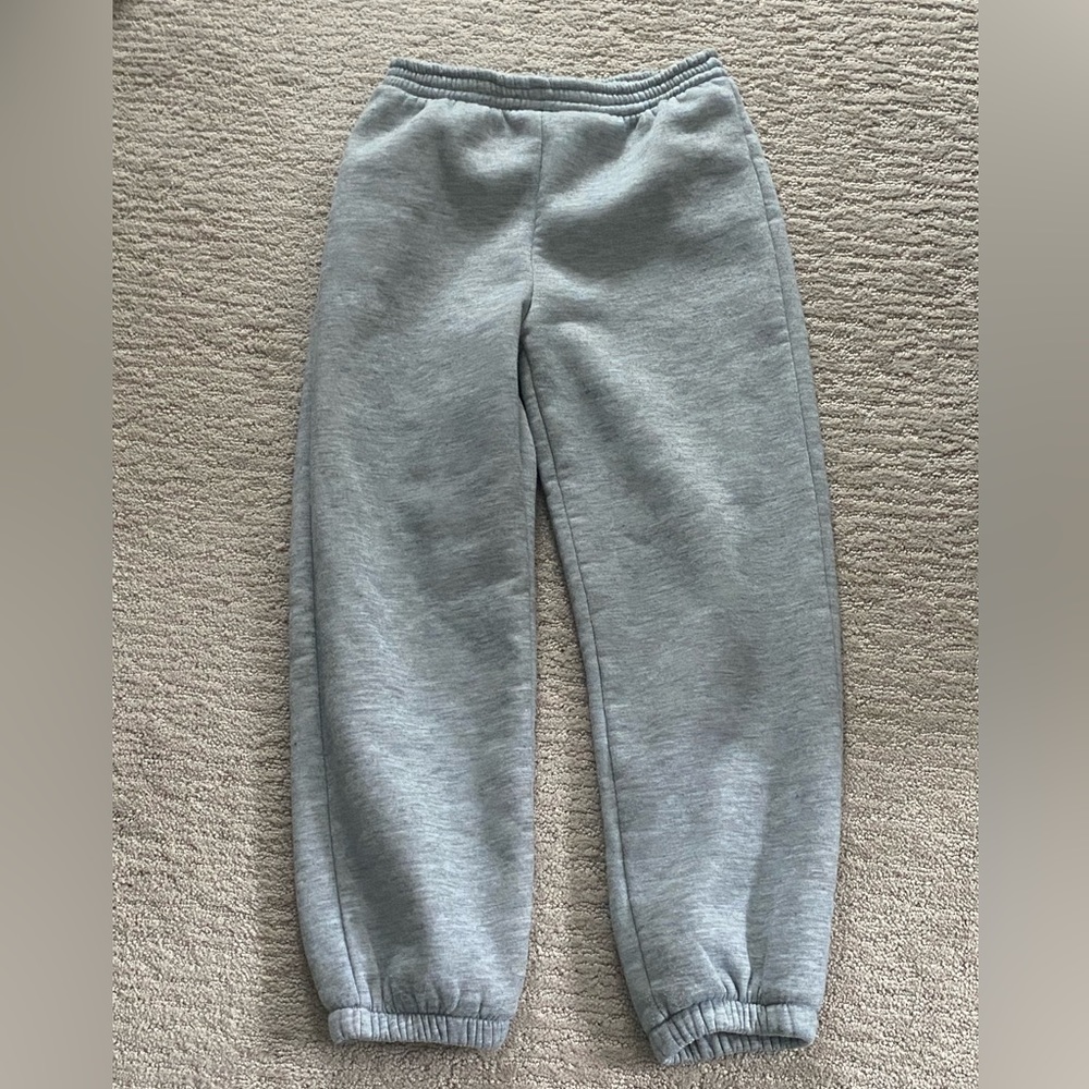 Girls grey sweatpants